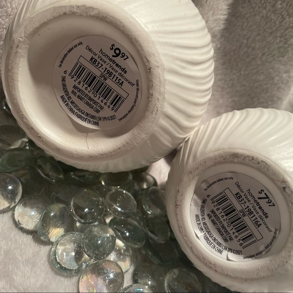 ‼️3/$33‼️ ✨🍶NWT decor vase set🍶✨ - Picture 3 of 4